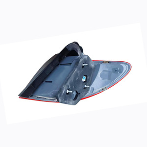 <span class=keywords><strong>Feu</strong></span> arrière complet pour <span class=keywords><strong>Mercedes</strong></span> <span class=keywords><strong>Classe</strong></span> <span class=keywords><strong>B</strong></span> W246 (modèles 2015 B200, B180, B260) – Pièce de rechange d'occasion – Shanghai - Product Image 3
