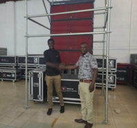 Système de haut-parleurs à double ligne T.I Pro Audio Max215 de 15 pouces, en contreplaqué de bouleau, métal, étanche, avec haut-parleurs néodyme, 2500W, fabriqué en Chine
