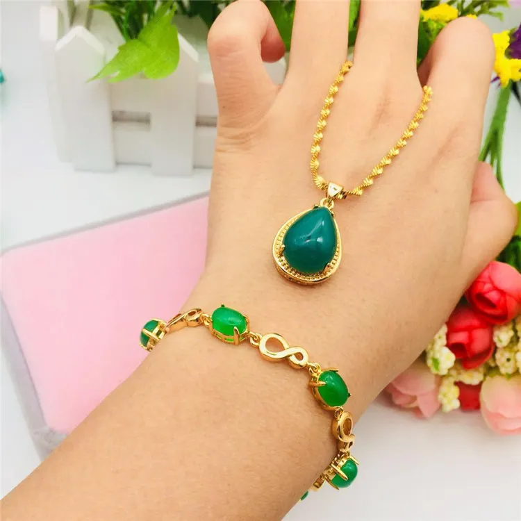 Fashion Brass Gold Plated Jewelry Set Emerald Bracelet Pendant Ladies Accessories Indian Necklace Set
