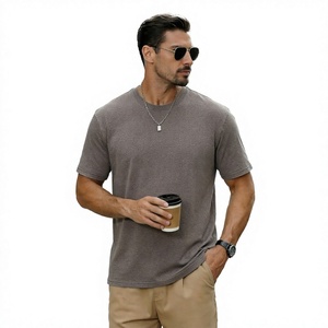 Camiseta de Manga Corta para Hombre, Cuello Redondo, Color Sólido, Corte Regular, Tejido de Punto Jersey, 100% Poliéster, Transpirable y Ecológica - Product Image 1