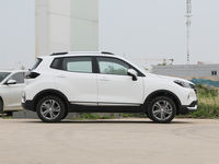 JX Auto Voiture chinoise de haute qualité à bas prix avec Changan CS 15, SUV manuel et automatique