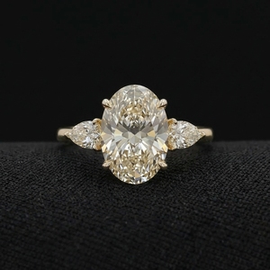 Anillo de Oro Amarillo de 14K con Diamantes, Engaste de Puntas, Elegante y Sencillo, Anillo de Compromiso y Boda, Acabado Brillante, Uso Diario, Unisex - Product Image 1