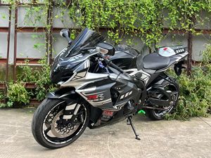 Motocicleta Usada Suzuki Grande <span class=keywords><strong>R</strong></span> de Gasolina GSX1000rr - Motocicleta Deportiva Usada - Product Image 2
