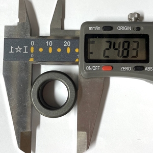 Chất lượng cao nhà máy mềm toroid <span class=keywords><strong>Ferrite</strong></span> <span class=keywords><strong>Core</strong></span> T25 * 15*12 mét Vòng <span class=keywords><strong>Core</strong></span> cho EMC RF biến áp - Product Image 2