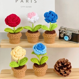 Tulipanes de hilo de ganchillo en maceta pequeña, flores artificiales decorativas, regalos creativos, adornos bonitos - Product Image 6