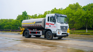 Camión Cisterna Dongfeng 4X2 de China con una Capacidad de 12300L, Apto para Lavado de Árboles en Carreteras, Riego y Reducción de Polvo - Product Image 6