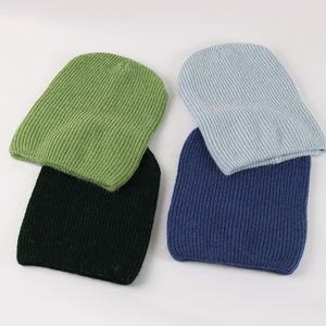 Berretto Lavorato a Maglia Personalizzato OEM ODM di Alta Qualità, Caldo e Confortevole per Autunno e Inverno - Product Image 4