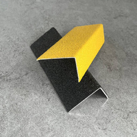 Bande antidérapante pour nez d'escalier Offre Spéciale grp frp bande antidérapante matériau de sécurité FRP anti-dérapant bandes de terrasse GRP