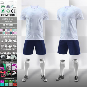 Camiseta de Fútbol Personalizada con Logotipo y Nombre, 100% Poliéster, Kits en Stock para Hombre, Impresión Digital, Uniforme Corto, Transpirable y de Secado Rápido - Product Image 2