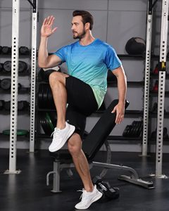 T-shirt de sport léger et respirant pour homme, 100 % polyester, séchage rapide, compression, idéal pour la course et la gym F00 - Product Image 3