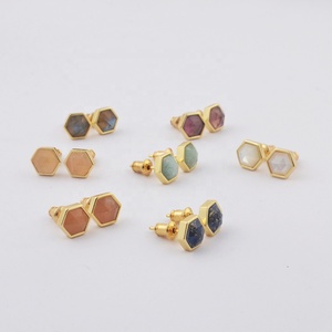 Wholesale Fashion Women Cheap Gold Plated <strong>Amethyst</strong> Hexagon Natural Crystal Gemstone <strong>Stud</strong> <strong>Earings</strong> - Product Image 2