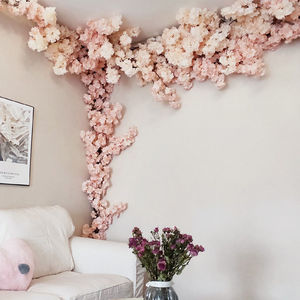 Branches de cerisier artificielles uniques, guirlandes de fleurs en plastique, décorations de plafond pour mariage, salon, chambre à coucher - Product Image 1