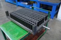Moule de préforme PET à canaux chauds et demi-canaux froids avec composants en acier pour machine d'injection Husky Netstal Aoki