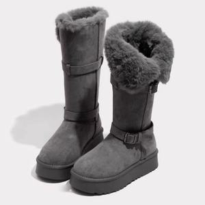 Botas de plataforma a la moda para mujer con estilo versátil y casual. Suela gruesa para aumentar la altura y función antideslizante. - Product Image 2