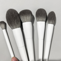 Ensemble de 15 pinceaux de maquillage correcteurs haut de gamme tout-en-un à manche en bois, synthétiques blancs, pour marque privée végane