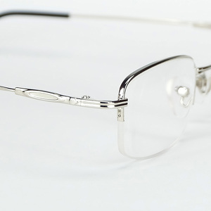 <span class=keywords><strong>Gafas</strong></span> <span class=keywords><strong>de</strong></span> <span class=keywords><strong>lectura</strong></span> <span class=keywords><strong>de</strong></span> medio MARCO <span class=keywords><strong>DE</strong></span> Metal delgadas para mujer <span class=keywords><strong>de</strong></span> alta <span class=keywords><strong>calidad</strong></span>, <span class=keywords><strong>gafas</strong></span> <span class=keywords><strong>de</strong></span> hipermetropía <span class=keywords><strong>de</strong></span> <span class=keywords><strong>buena</strong></span> <span class=keywords><strong>calidad</strong></span> con características inteligentes hechas <span class=keywords><strong>de</strong></span> aleación - Product Image 6