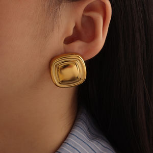 Pendientes <span class=keywords><strong>de</strong></span> <span class=keywords><strong>dos</strong></span> tonos para mujer <span class=keywords><strong>de</strong></span> acero inoxidable chapado en oro <span class=keywords><strong>de</strong></span> 18K, pendientes <span class=keywords><strong>de</strong></span> joyería <span class=keywords><strong>de</strong></span> moda cuadrados hinchados, pendientes gruesos <span class=keywords><strong>de</strong></span> estilo Ins - Product Image 5