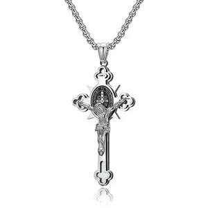 Pendentif en acier inoxydable gravé jésus religieux fait à la main en argent jésus Crucifix collier 3D jésus Relief croix pendentif pour hommes