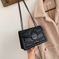 Nouveau Sac à Bandoulière Designer YCH 2026 Anti-Vol Géométrique à Sangle Unique, Style Cool avec Rivets, Fermeture Facile en PU pour Femmes et Filles