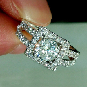 Elegante Anello Quadrato Rotondo per Donne, Raffinato Design Geometrico, Accessorio Gioiello per Outfit Quotidiani e Feste - Product Image 4