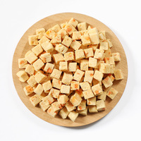 Friandises pour chats : Mélange de légumes et de fruits lyophilisés, poitrine de poulet avec carotte, patate douce violette et canneberge