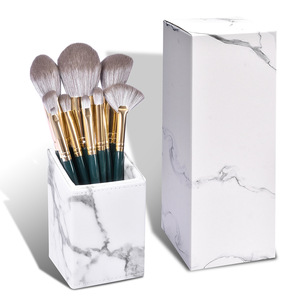 Vente Directe Usine - Lot de 10 Pinceaux Éventail Faits Main en Poils Synthétiques, Poils Doux pour Application Précise de Fard à Joues et Correcteur - Product Image 4