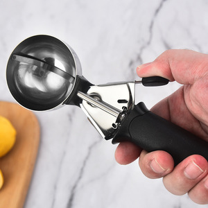 Cucchiaio per Gelato di Alta Qualità in Acciaio Inox con Meccanismo di Rilascio a Pressione per Gelato Fatto in Casa - Product Image 4