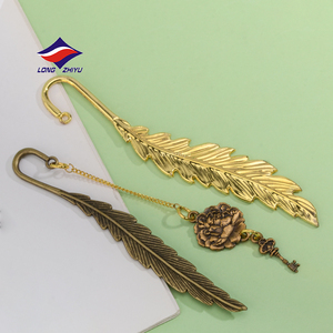 Elegant Student Reading Pagination Markers Metal Bookmarks with Pendant Feather Promotional Bookmarks for Students