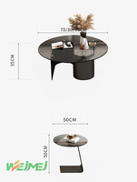 Table basse moderne de style nordique de luxe avec plateau en verre transparent, surface texturée, pieds en métal, élégante pour le salon, idéale pour servir du thé