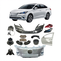 Accessoires automobiles complets pour Changan New Eado EV460 OLIVER, y compris les pièces de carrosserie, de châssis, de moteur et d'extérieur.