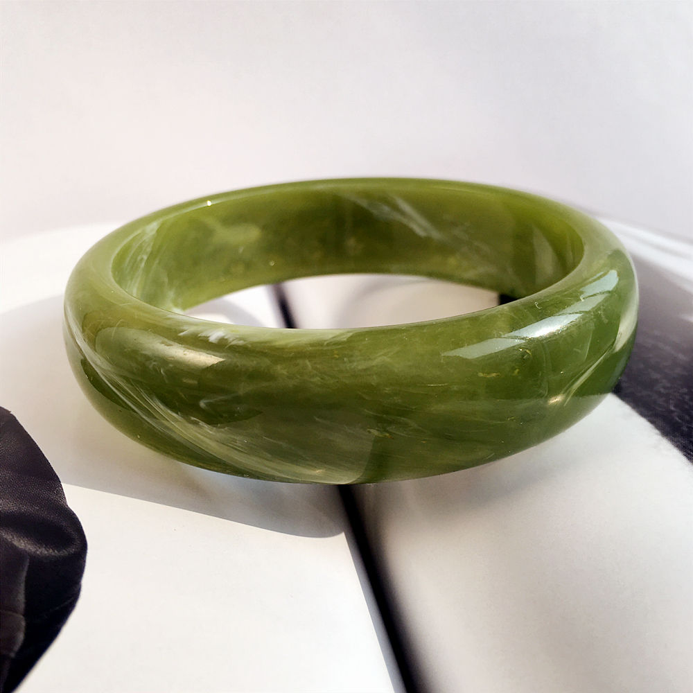 69 มม. สีเขียว