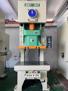 Presse à estamper SEYI SN1-160, 160 tonnes, machine <span class=keywords><strong>d</strong></span>'<span class=keywords><strong>occasion</strong></span> de haute qualité à vendre - Product Image 5