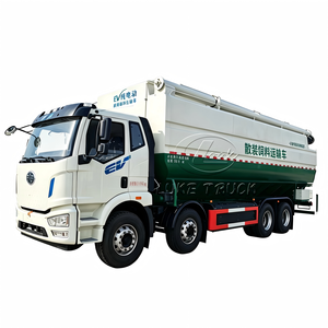 Camion de transport de fourrage électrique EV, carrosserie blanche et verte, configuration 6x4, véhicule commercial pour la livraison de fourrage pour bétail - Product Image 1