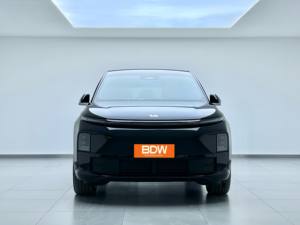 รถยนต์มือสองปี 2025 Li Auto Lixiang L6 Pro 1.5TL4 EREV ไฮบริด SUV 5 ที่นั่ง พร้อม LiDAR ติดตั้งในตัวและตู้เย็นในรถ สำหรับส่งออก - Product Image 2