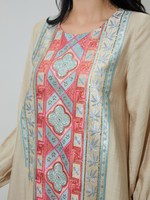 Nouvelle Abaya élégante brodée en polyester pour femmes musulmanes, robe décontractée de style arabe du Moyen-Orient pour l'hiver et l'été, idéale pour les soirées.