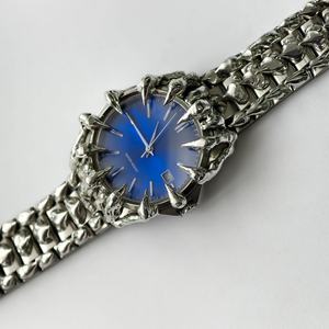 Reloj de Cuarzo Alabastro de Diseño Personalizado para Hombre, Único con Movimiento Japonés MIYOTA, Esfera de Acero Inoxidable con Púas, Relojes Góticos con Colgante - Product Image 4