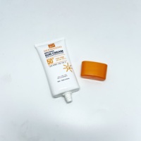 Envase Moderno para Cosméticos, Tubo Ovalado de PE para Protector Solar de 50 ml con Superficie Brillante, Impresión Offset, Estampado en Caliente y Tapa de Rosca
