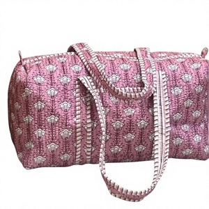 Elegante Bolso de Viaje Acolchado Grande, Espacioso y Ligero de Algodón Suave, Bolso Tote para Mujer, para Vacaciones, Negocios y Uso Diario - Product Image 1
