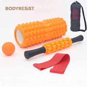 Ensemble de rouleaux en mousse de yoga personnalisés 5 en 1 avec bande de résistance, balle de massage, bâton de massage, sangle d'étirement dans un sac en filet portable - Product Image 1