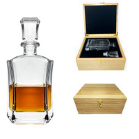 Carafe à whisky en verre soufflé à la main de luxe sur mesure en gros avec boîte en bois 770 ml