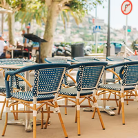 Chaise de bistrot empilable en rotin tressé pour patio, style Paris, en bambou, pour salle à manger, mobilier d'extérieur moderne