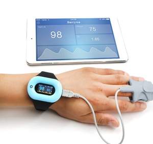 <span class=keywords><strong>Venta</strong></span> caliente CE0123 Oxímetro <span class=keywords><strong>de</strong></span> <span class=keywords><strong>pulso</strong></span> Bluetooth con pantalla OLED Dispositivo <span class=keywords><strong>de</strong></span> muñeca portátil alimentado por electricidad - Product Image 4