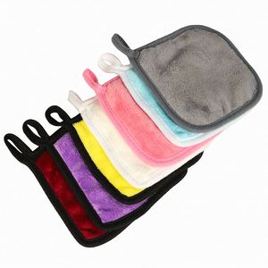Chiffon démaquillant en microfibre 12x12cm avec logo personnalisé, serviette pour le visage - Product Image 3