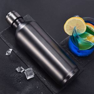 Bouteille d'eau isotherme en acier inoxydable de 500 ml - Product Image 4