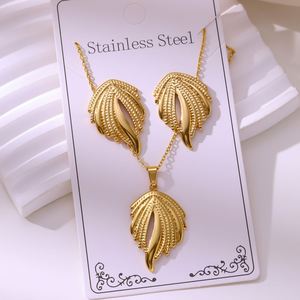 Conjunto de Joyería de Acero Inoxidable Chapado en Oro para Mujer, Collar con Colgante de Corazón y Aretes, para Fiestas, Compromisos, Aniversarios, Regalos - Moderno - Product Image 4