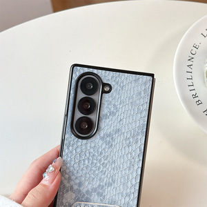 Custodia per Telefono Antiurto in PU con Motivo a Serpente Tinta Unita per <span class=keywords><strong>Samsung</strong></span> Galaxy ZFlip7, Design con Anello, <span class=keywords><strong>Cover</strong></span> Personalizzata per Huawei Pocket 2 - Product Image 5