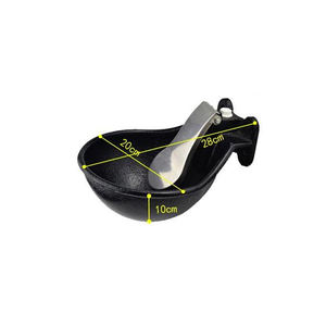 Bol d'eau pour bétail robuste 4L bac à eau en fonte pour journal de vache bétail boisson automatique - Product Image 1