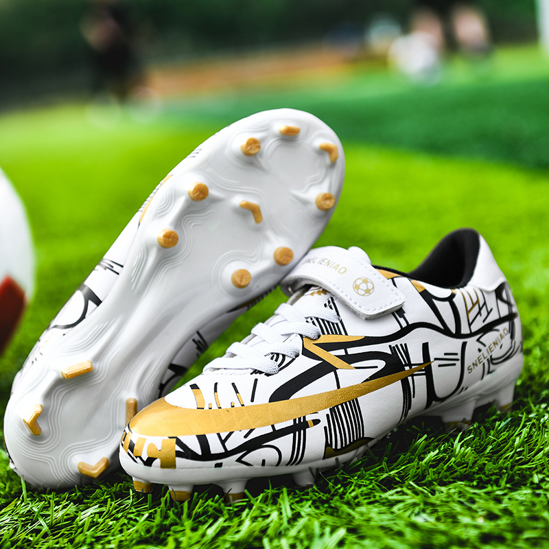 Encuentre el mejor fabricante de taquetes de futbol soccer y taquetes de futbol  soccer para el mercado de hablantes de spanish en alibaba.com