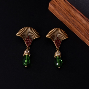 Pendientes Vintage con Hoja de Ginkgo, Estilo Corte, Resistentes y Versátiles, con Cristal Artificial en Forma de Abanico Pintado con Esmalte - Product Image 2