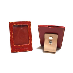 Cadres photo en cuir personnalisés, parfaits pour les meilleurs amis et les couples, cadres photo créatifs rétro rouges. - Product Image 3